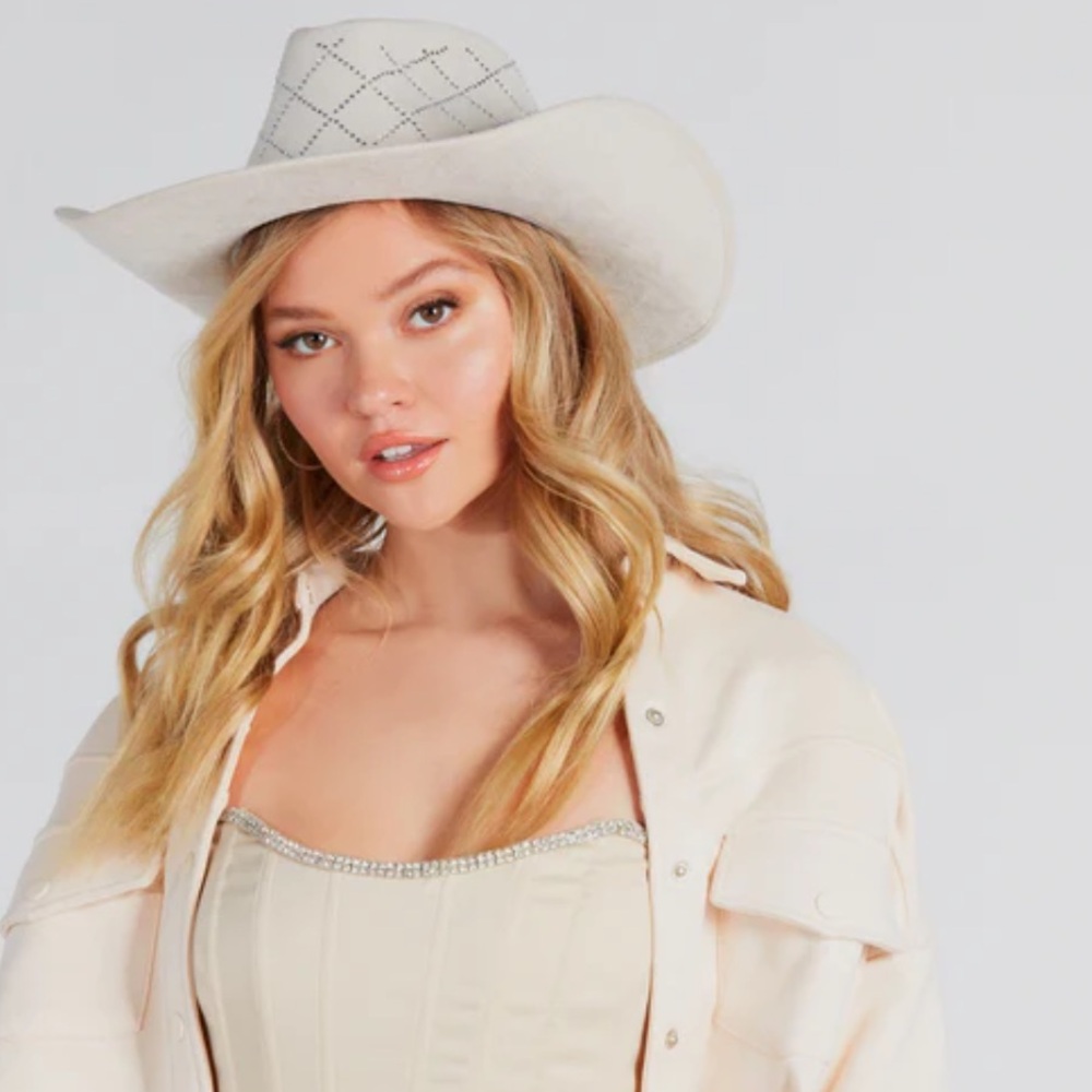 White Quilted Bucket Hat